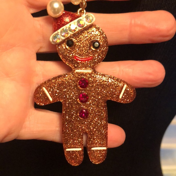 Adorable Betsey Johnson Sparkly Faux Pearl & Rhinestone Gingerbread Necklace - Picture 4 of 17
